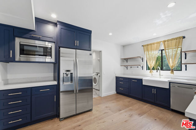 393 Huntley Drive, 1 photo 6