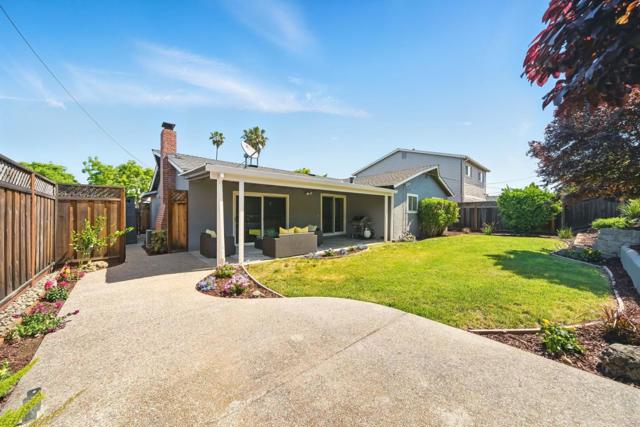 1704 Zinnia Lane, San Jose CA: https://media.crmls.org/mediaz/8057353e-e66d-48f9-8314-9c610fc90938.jpg