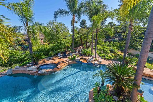 2034 Ridgecrest Place, Escondido CA: https://media.crmls.org/mediaz/8057d7c7-675b-4d95-86dc-fed35193aabd.jpg