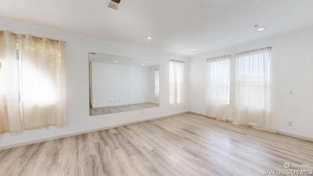 1876 E 12th ST, National City CA: https://media.crmls.org/mediaz/8057e335-44c9-4815-8ef2-0d86e2721654.jpg