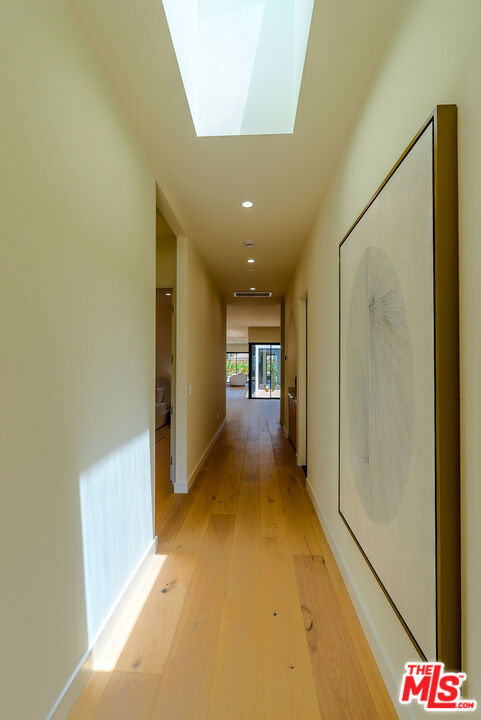 4936 Coolidge Avenue, Culver City CA: https://media.crmls.org/mediaz/80585f3d-06de-4e8a-ba9a-9544a1295b2f.jpg