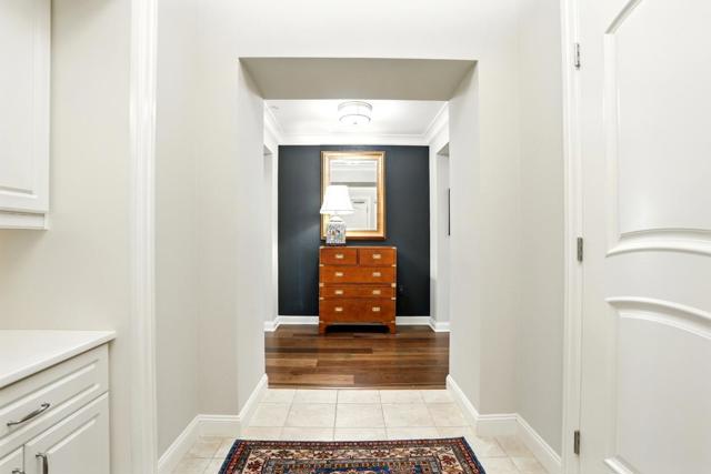 10 CRYSTAL SPRINGS Road, San Mateo CA: https://media.crmls.org/mediaz/8058d6ab-7236-436c-922c-53ee85db0e69.jpg