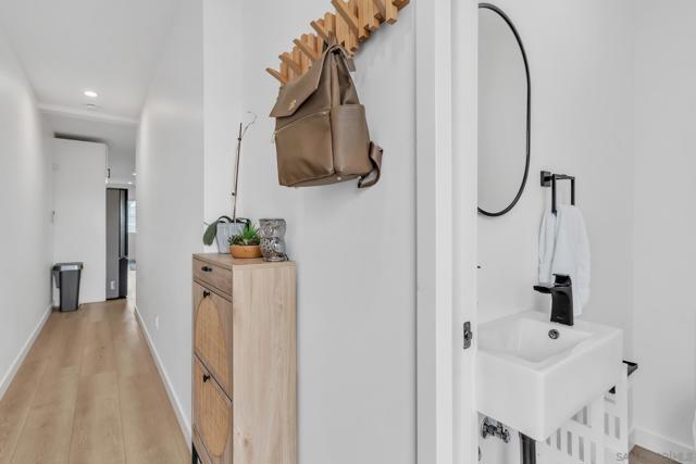 2146 Franklin Ave, San Diego CA: https://media.crmls.org/mediaz/8058da8b-bbba-4177-acf4-3fb314b97d02.jpg