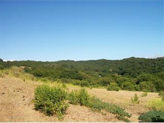 17280 Tamara Lane, Royal Oaks CA: https://media.crmls.org/mediaz/8059491c-05df-4c27-8b90-ac7fc914894c.jpg