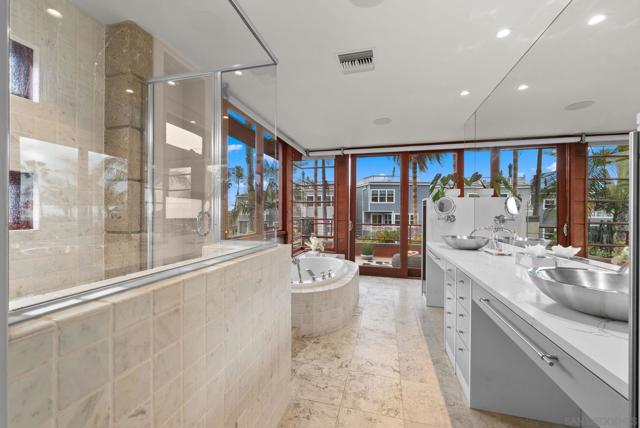257 Playa Del Sur, La Jolla CA: https://media.crmls.org/mediaz/805a9dfc-42f8-485c-9d29-58da94ea6cdb.jpg