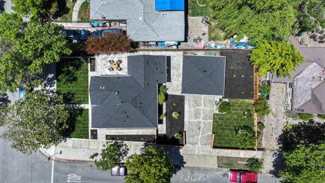 3541 Page Street, Redwood City CA: https://media.crmls.org/mediaz/805aac74-7c65-493a-a096-5713c18d9a99.jpg