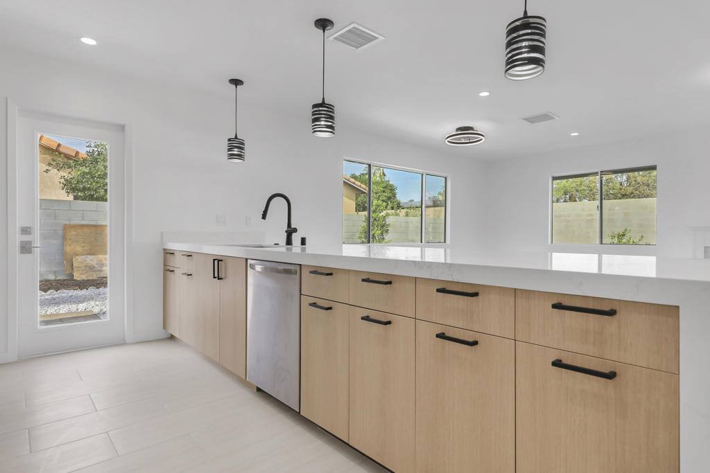 MLS #219138645DA image #15