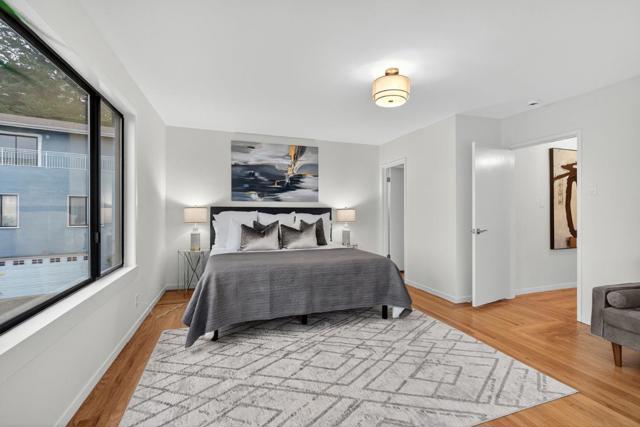 72 Cresta Vista Drive, San Francisco CA: https://media.crmls.org/mediaz/805b7233-d51a-4c42-b174-b7514d6c6702.jpg