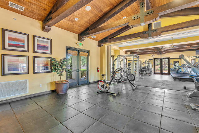 232 Paseo Gusto, Palm Desert CA: https://media.crmls.org/mediaz/805b9540-ea48-4003-9191-e02b564761a3.jpg