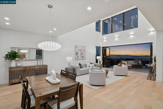 158 Lawson Road, Kensington CA: https://media.crmls.org/mediaz/805bf818-63ff-4a7c-8211-884d671712ac.jpg