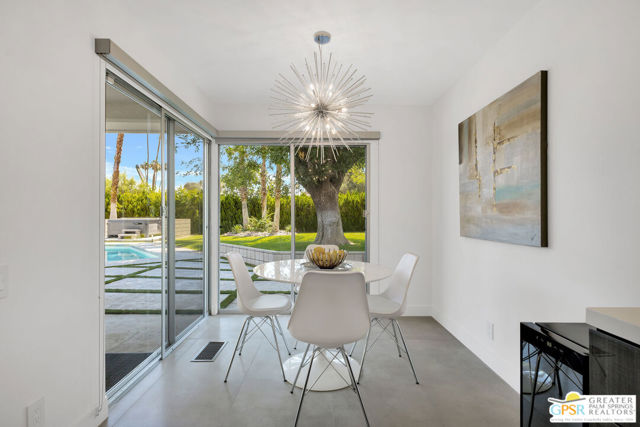 2566 S Calle Palo Fierro, Palm Springs CA: https://media.crmls.org/mediaz/805c926f-b3b7-49c6-ac4e-6b56687c0603.jpg