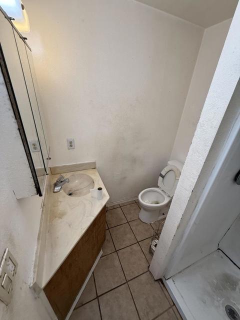1125 Garden Street, East Palo Alto CA: https://media.crmls.org/mediaz/805d18dc-9420-483d-9787-08c75c343c78.jpg