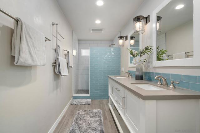 3213 Avenida Hacienda, Escondido CA: https://media.crmls.org/mediaz/805d1fe3-bf1a-4c03-bdc2-04e90d1aee99.jpg