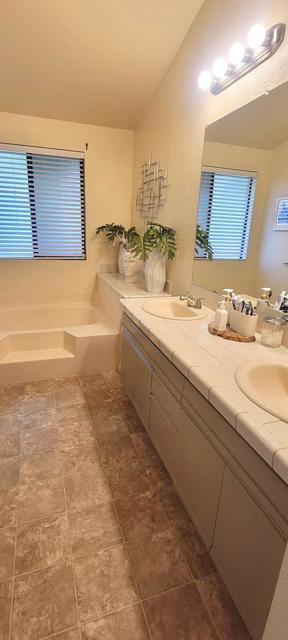 PRIMARY BATH DUAL SINKS