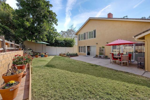 Image 36 of 44 For 10670 Canyon Lake Dr