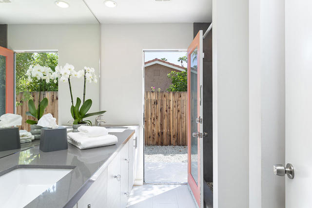 2963 E Orella Circle, Palm Springs, CA 92264