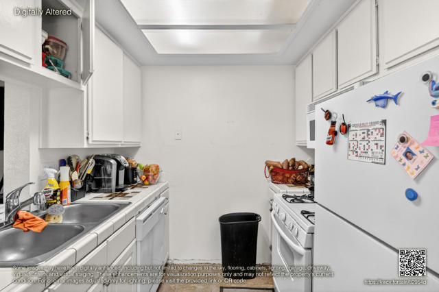 Image 19 of 23 For 48354 Stewart Drive K2