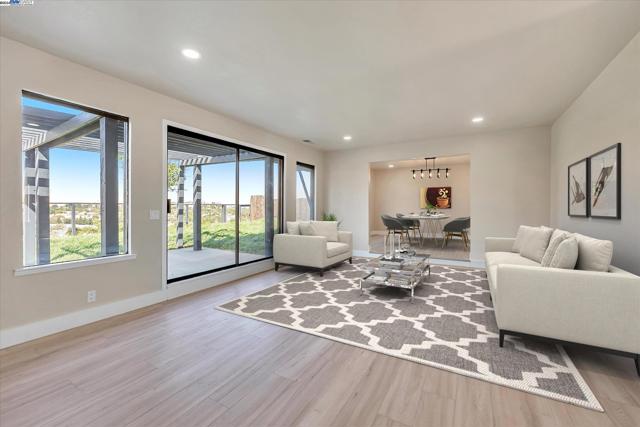 Image 36 of 60 For 4280 Hillview Dr