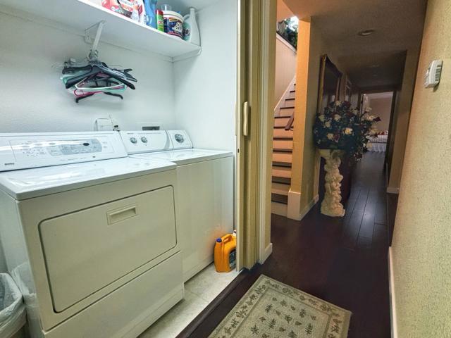 2612 Hallmark Drive, Belmont CA: https://media.crmls.org/mediaz/805fb719-292f-4ed8-ba57-817bbeca84dc.jpg
