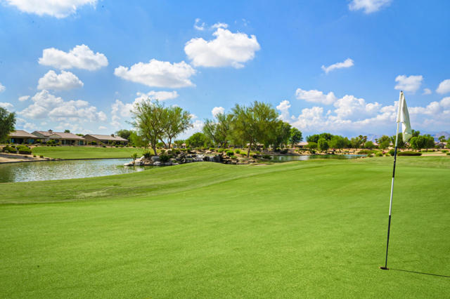 39743 Camino Templado, Indio CA: https://media.crmls.org/mediaz/805fc27d-b218-4460-84a5-c757e0ddb416.jpg