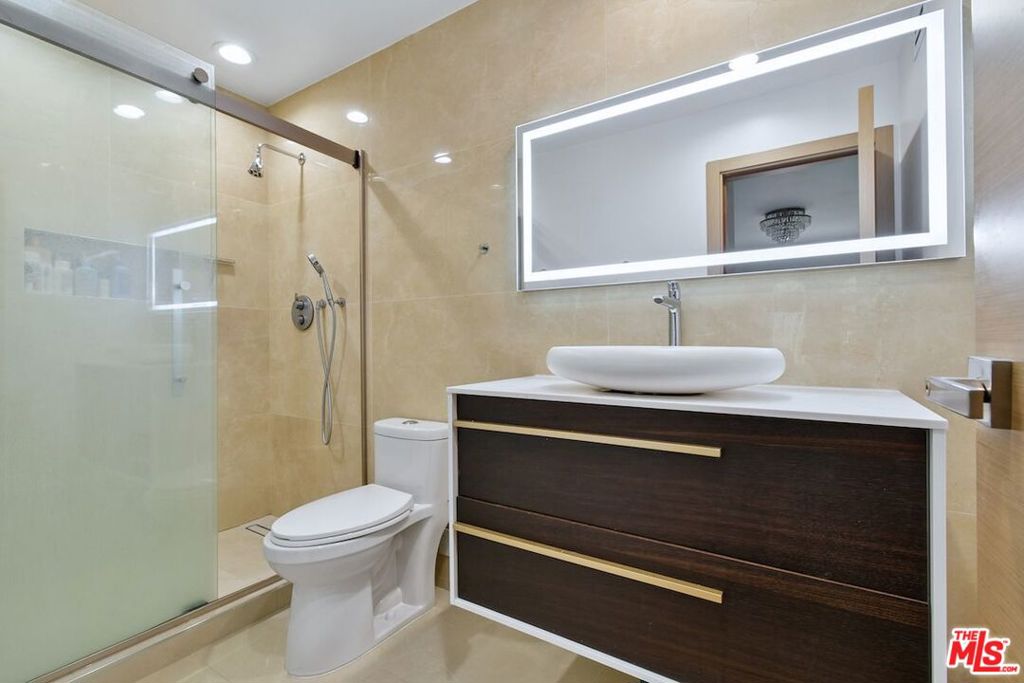 MLS #26915335 image #42