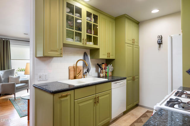 Detail Gallery Image 8 of 29 For 103 W Mountain St #C,  Glendale,  CA 91202 - 1 Beds | 1 Baths