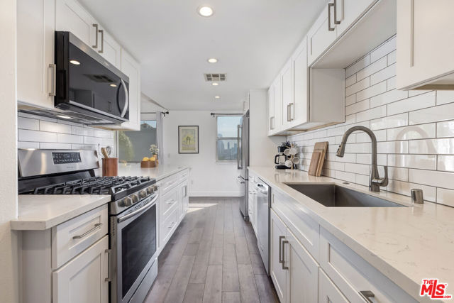 1007 Figueroa Terrace, Los Angeles CA: https://media.crmls.org/mediaz/80611050-3c78-4971-a686-1b23e69c2244.jpg