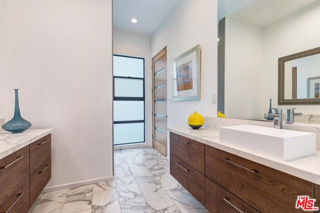 Drew Fenton | 920 Linda Flora Drive Los Angeles CA | MLS: 7630035