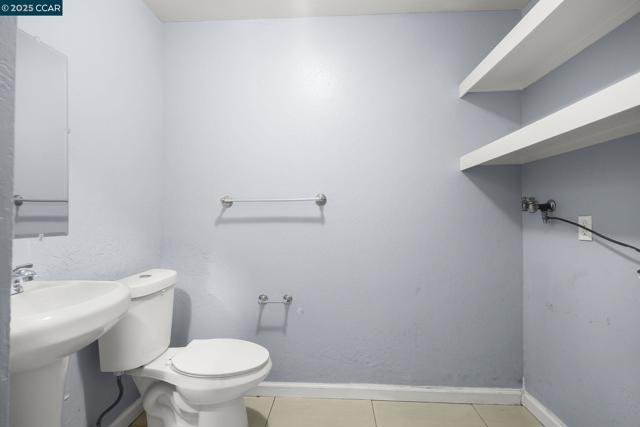 2830 Royal Ann Ln, Concord CA: https://media.crmls.org/mediaz/806348ae-2288-48d8-93a0-962126a7f806.jpg