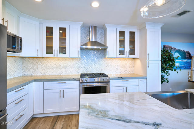 Detail Gallery Image 17 of 58 For 886 Winding Way Dr, Ventura,  CA 93001 - 2 Beds | 2/1 Baths