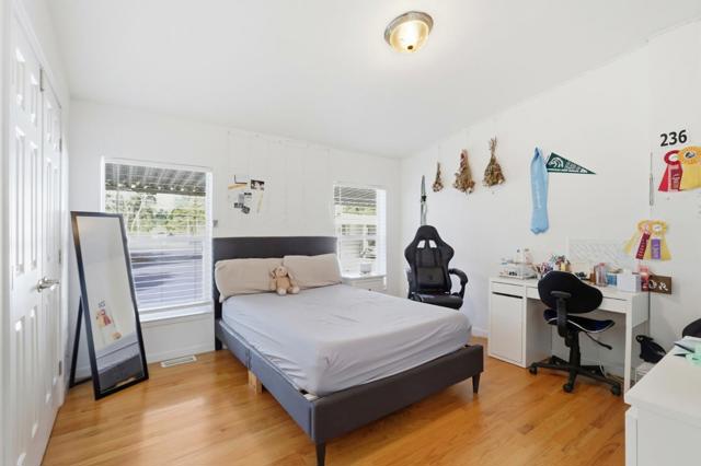 125 N Mary Avenue, Sunnyvale CA: https://media.crmls.org/mediaz/80642414-268d-4466-b1ef-162819ae4485.jpg