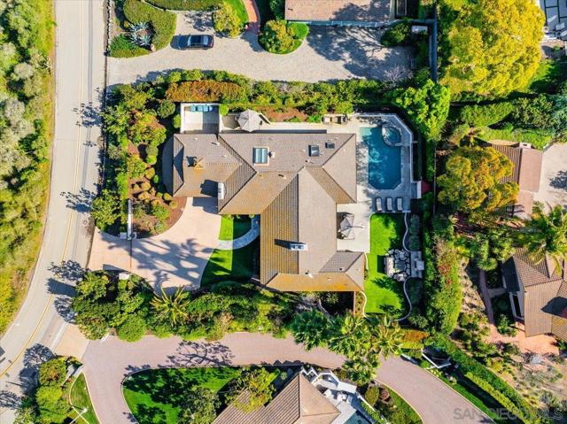 6150 La Fremontia, Rancho Santa Fe CA: https://media.crmls.org/mediaz/80649165-5413-443d-b077-7ed10d022af9.jpg