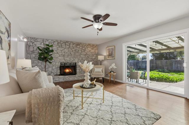 796 Gary Street, Gilroy CA: https://media.crmls.org/mediaz/8064fade-22ab-4667-a24e-ed8014b0d53b.jpg