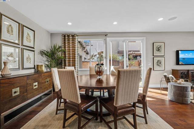 883 Barney Com, Livermore CA: https://media.crmls.org/mediaz/806559d2-2f22-4077-9a1a-3e89884e6a14.jpg