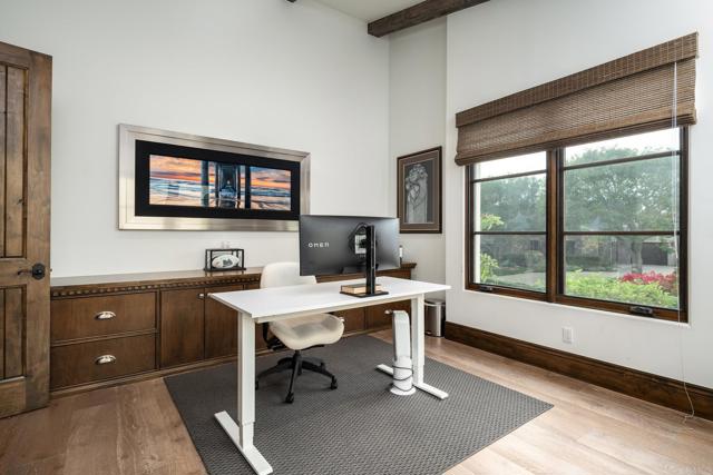 Image 16 of 40 For 18411 Calle La Serra