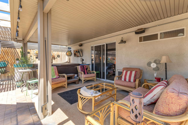 66750 12th Street, Desert Hot Springs CA: https://media.crmls.org/mediaz/80663435-f6e2-4c2d-9c12-c25fc73ffc26.jpg