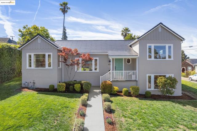 4701 Kaphan Ave, Oakland CA: https://media.crmls.org/mediaz/8066d1c2-e114-4705-87bd-27608cb82215.jpg