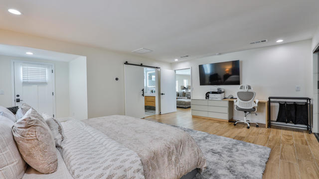 73042 Willow Street, Palm Desert CA: https://media.crmls.org/mediaz/80675482-b803-4942-9f1c-c4e9f20f66e5.jpg