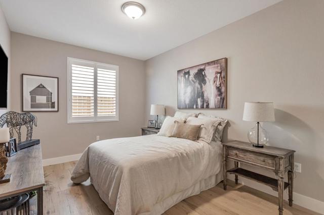 1153 Coyote Peak Way, Hollister CA: https://media.crmls.org/mediaz/8067e2c0-ffbe-440a-b674-2684499ce9d6.jpg