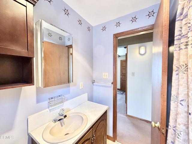 106 Los Angeles Avenue, Oxnard CA: https://media.crmls.org/mediaz/80680e6a-1860-4fd9-b8ce-7e9425b39e95.jpg