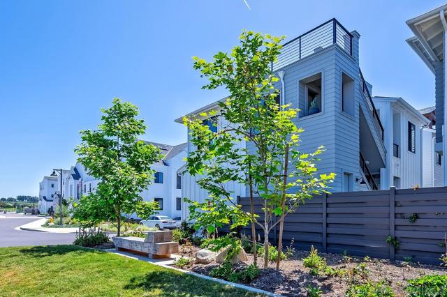 1216 Molara Ln, Encinitas CA: https://media.crmls.org/mediaz/8068182f-b76d-45d8-b780-6894f7d1e61e.jpg