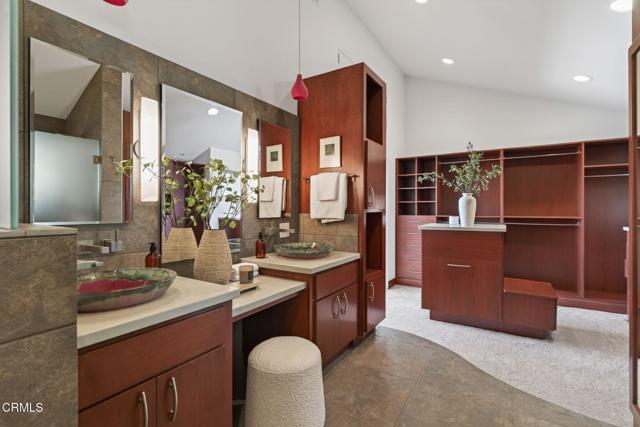 Detail Gallery Image 13 of 36 For 6110 Cobblestone Dr, Ventura,  CA 93003 - 4 Beds | 2/1 Baths