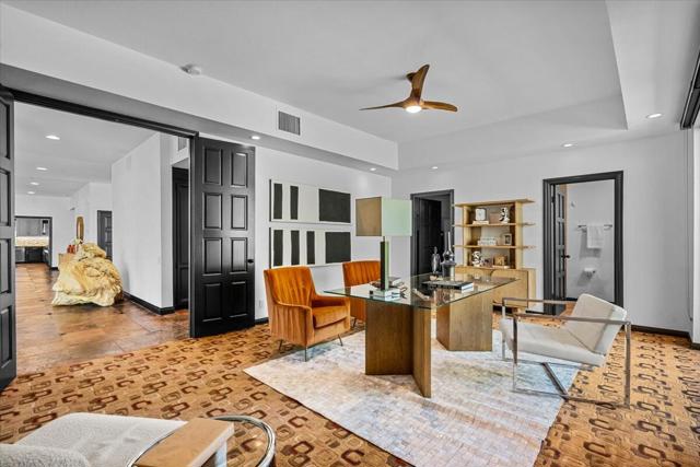 1695 Dunham Road, Palm Springs CA: https://media.crmls.org/mediaz/806a1351-1ba0-46b7-80ec-9f7be99a5ca4.jpg