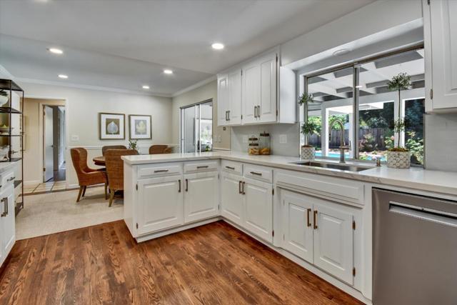 374 W Edith Avenue, Los Altos CA: https://media.crmls.org/mediaz/806b9ff6-6b63-4aae-9f28-5416b13a599c.jpg