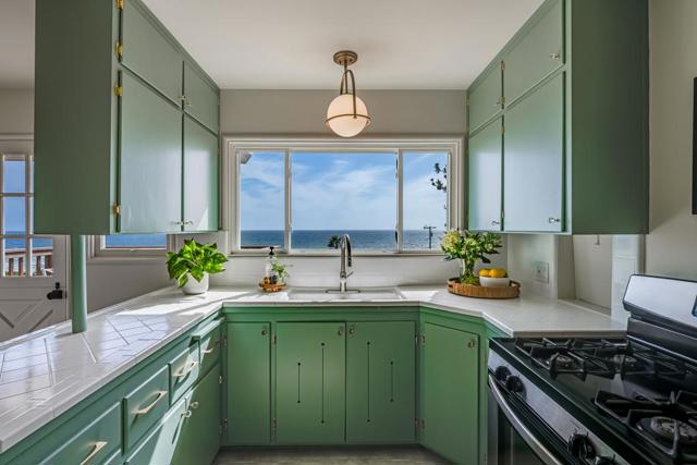 313 Vista Drive, Watsonville CA: https://media.crmls.org/mediaz/806cb305-5e51-4905-a4b7-85cd3f8af025.jpg