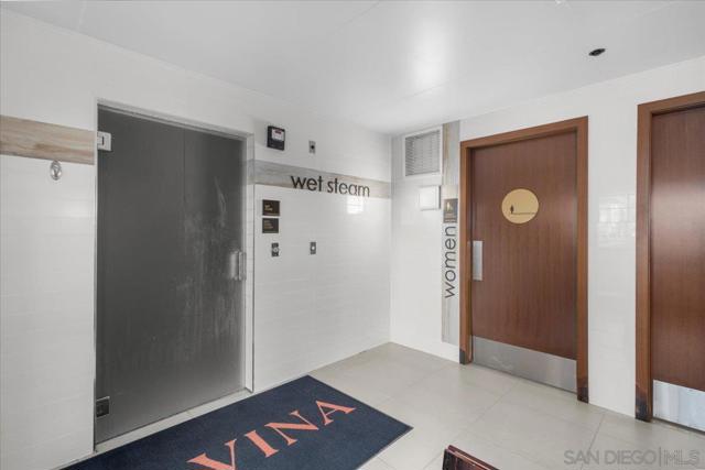 1388 Kettner Blvd, San Diego CA: https://media.crmls.org/mediaz/806ce116-c8cf-4a58-a92d-bc40c6fab55d.jpg