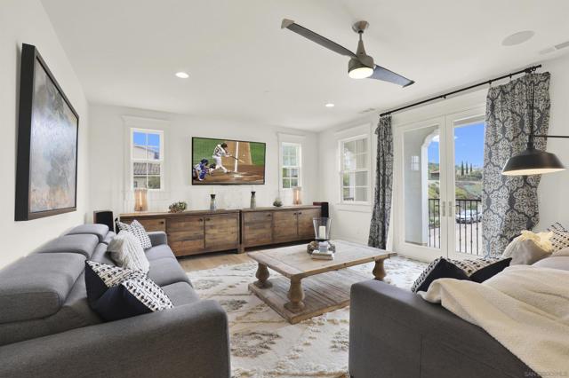 8366 The Landing Way, San Diego CA: https://media.crmls.org/mediaz/806d79ad-fba1-4d97-b489-edd4019b2b23.jpg