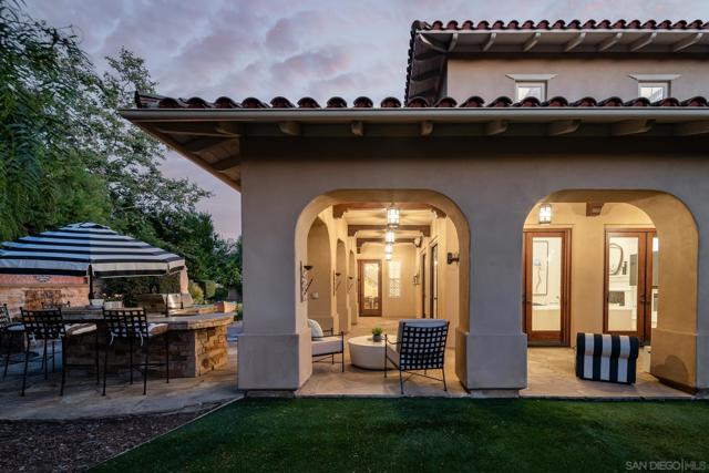 14522 Las Haciendas, San Diego CA: https://media.crmls.org/mediaz/806e9b1f-0de5-4032-aeda-7646d1362fd4.jpg