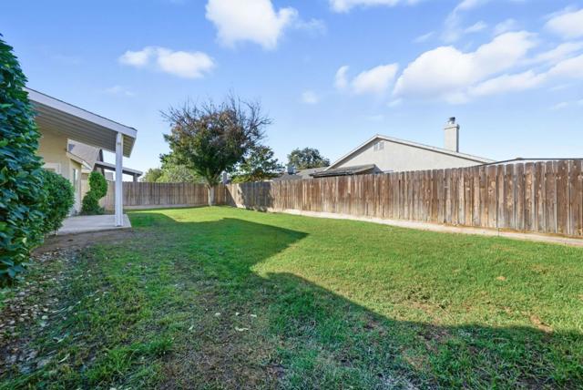 612 Saffron Street, Hanford CA: https://media.crmls.org/mediaz/806ec728-b81e-4577-8006-1fd8e82b439d.jpg