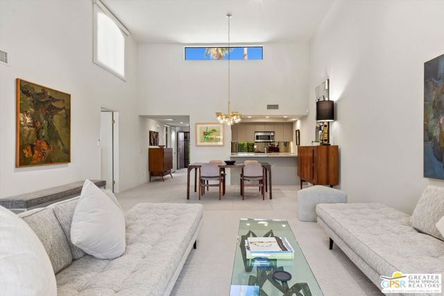 200 East Racquet Club Road, 8, Palm Springs